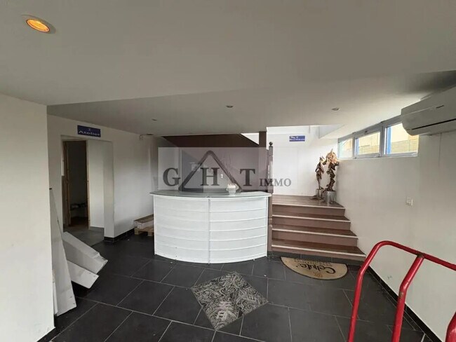 Plus de détails pour Bureau, Industriel/Logistique à louer