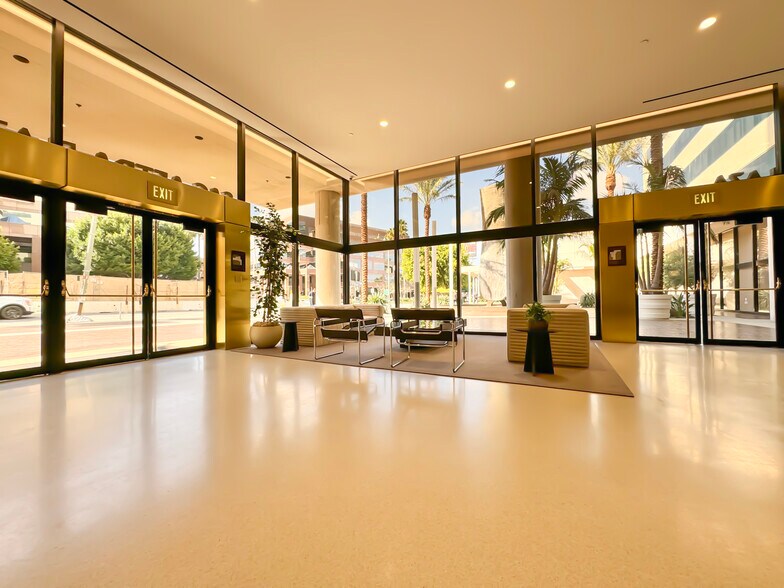 5757 Wilshire Blvd, Los Angeles, CA à louer - Hall d’entrée – Image 2 sur 17