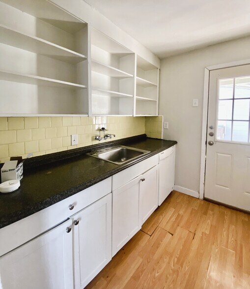 1006-1008 Haynes St, San Marcos, TX à vendre - Photo intérieure – Image 3 sur 12