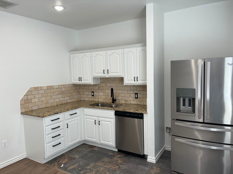 817 Irish Ln, Edmond, OK à vendre - Photo intérieure – Image 3 sur 8