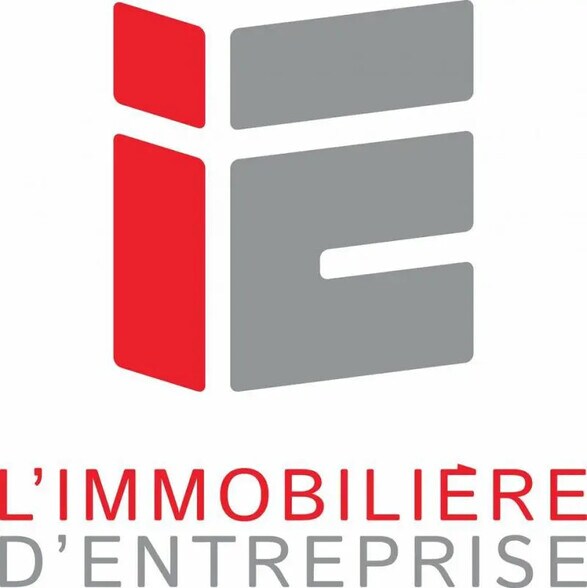 7 Rue Pierre Et Marie Curie, Torcé à vendre - Photo de l’immeuble – Image 2 sur 2