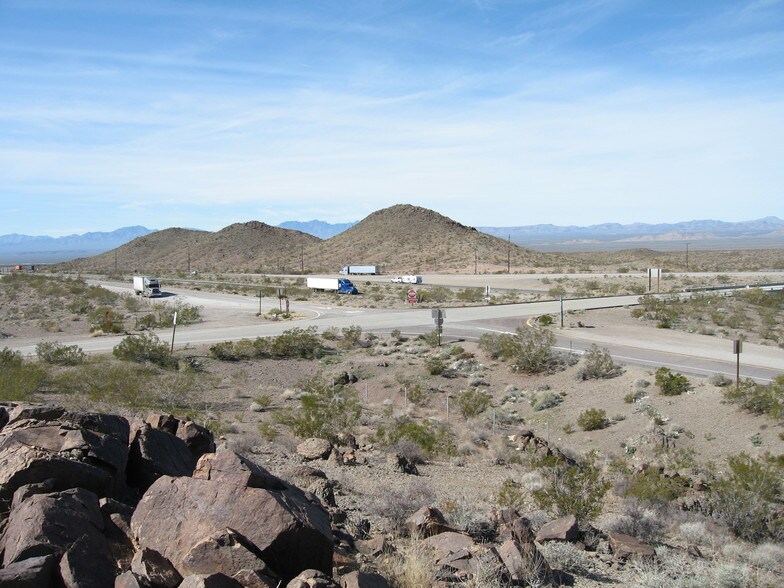 I-40 and Historic Route 66, Essex, CA à vendre - Photo principale – Image 1 sur 8