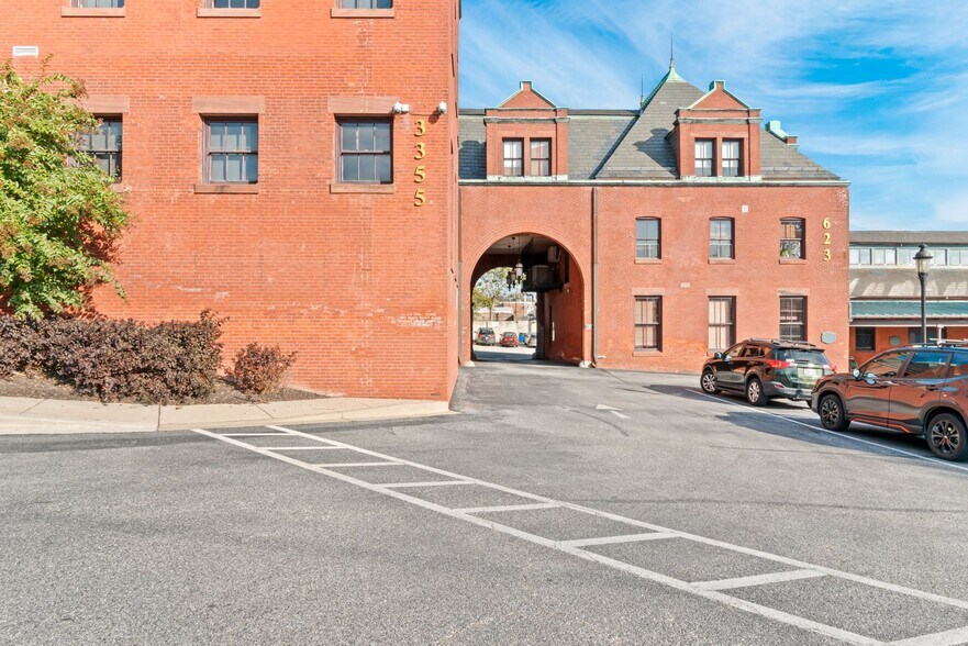 3355 Keswick Rd, Baltimore, MD à louer - Photo de l’immeuble – Image 2 sur 33