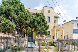Plus de détails pour 332 N St Louis St, Los Angeles, CA - Logement à vendre