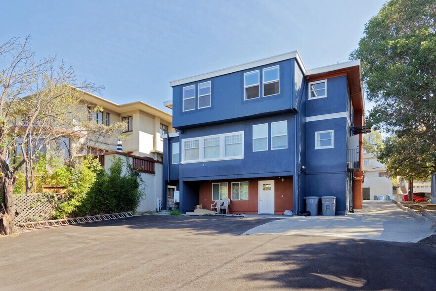 1734 Spruce St, Berkeley, CA à vendre - Photo de l’immeuble – Image 2 sur 14