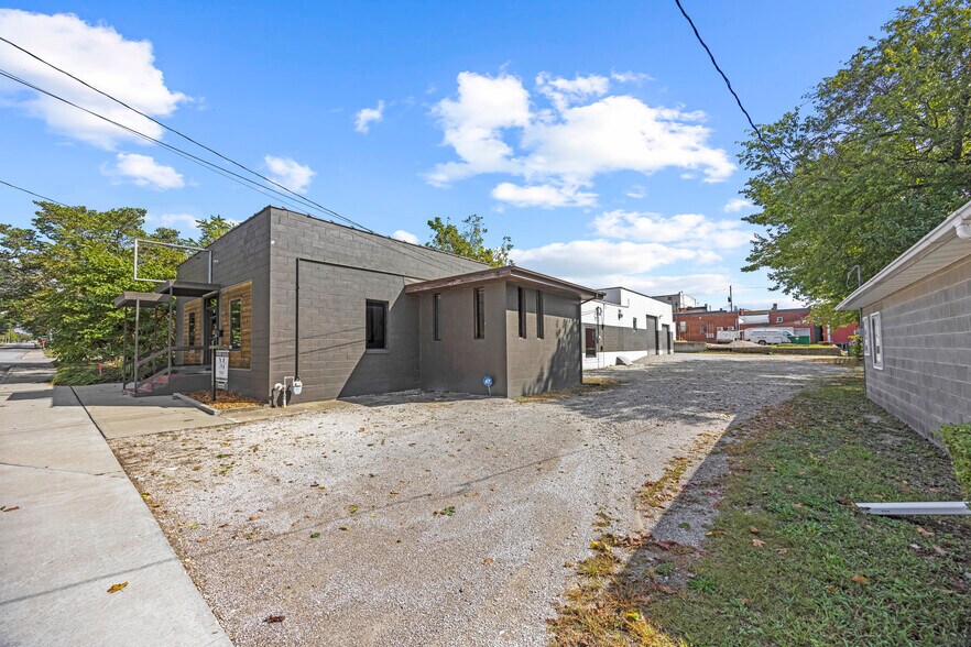 518 Jefferson St, Fulton, MO à vendre - Photo de l’immeuble – Image 3 sur 23