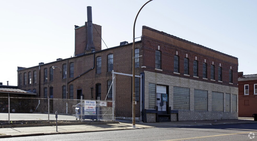 730 N 18th St, Saint Louis, MO à vendre - Photo de l’immeuble – Image 1 sur 9