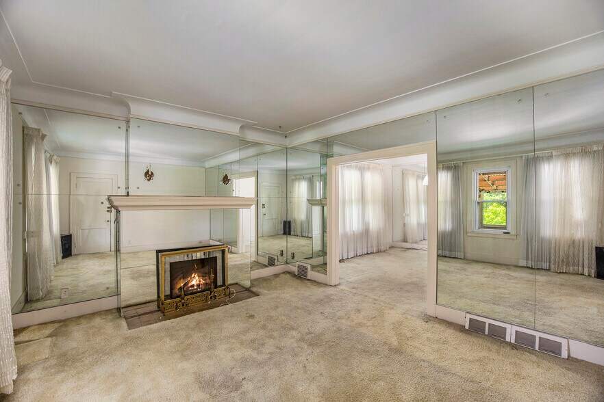 2237 W Grand St, Detroit, MI à vendre - Photo de l’immeuble – Image 2 sur 23