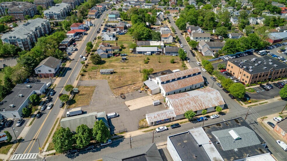 Roxbury Mills Redevelopment Opportunity portefeuille de 4 biens à vendre sur LoopNet.fr - Photo de l’immeuble – Image 2 sur 8