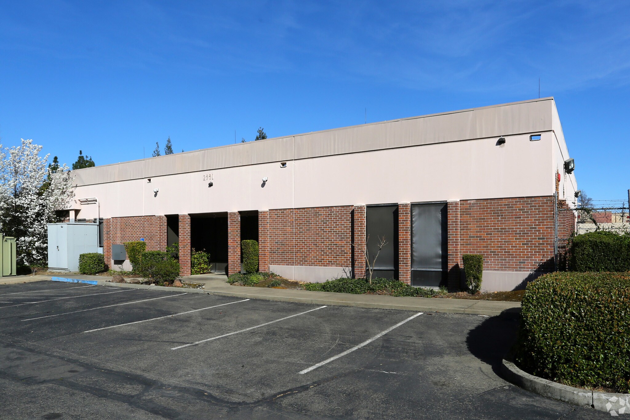 2991 Gold Canal Dr, Rancho Cordova, CA à vendre Photo principale– Image 1 sur 3