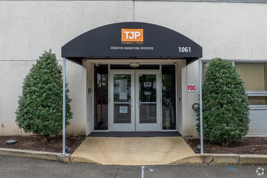 1061 Rydal Rd, Jenkintown, PA à vendre - Photo de l’immeuble – Image 3 sur 5