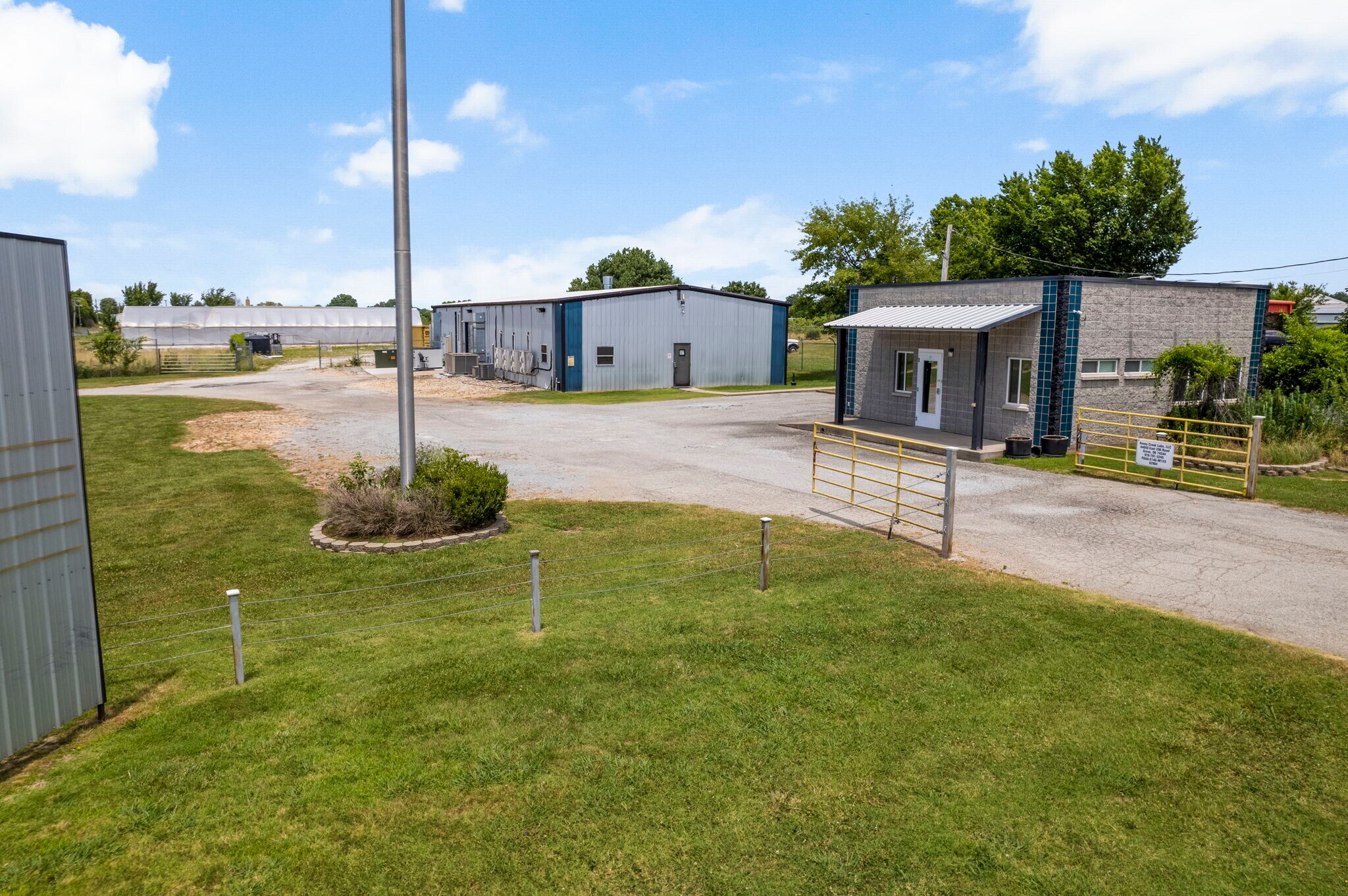 64050 E 290 Rd, Grove, OK à vendre Photo de l’immeuble– Image 1 sur 11