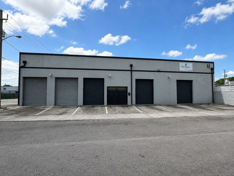 18-24 NW 2nd St, Hallandale Beach, FL à vendre - Photo de l’immeuble – Image 1 sur 5