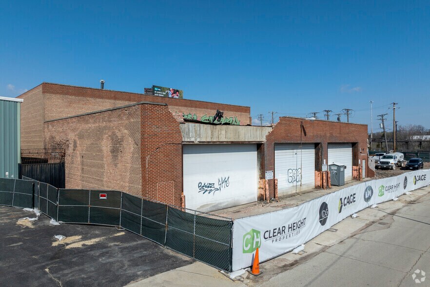 832 S Central Ave, Chicago, IL à vendre - Photo principale – Image 1 sur 2