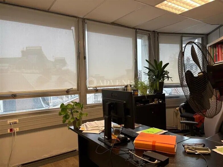 Bureau dans Lille à louer - Photo de l’immeuble – Image 2 sur 9