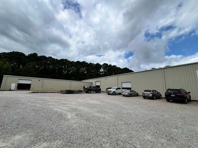 1100 Denmill Rd, New Albany, MS à vendre - Photo principale – Image 1 sur 31