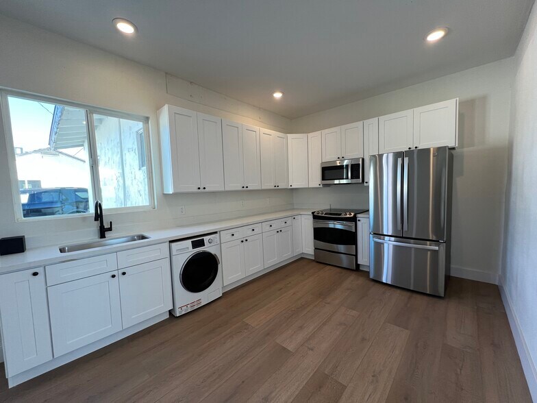 315 E Carol Ave, Phoenix, AZ à vendre - Photo de l’immeuble – Image 1 sur 18