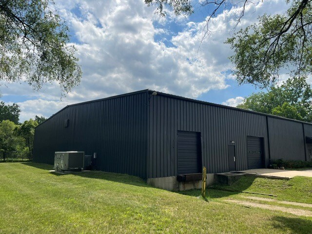 2050 Stanley Ave, Portage, MI à louer - Photo de l’immeuble – Image 3 sur 9