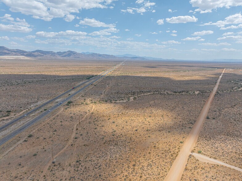 000 Highway 93, Golden Valley, AZ à vendre - Aérien – Image 3 sur 16