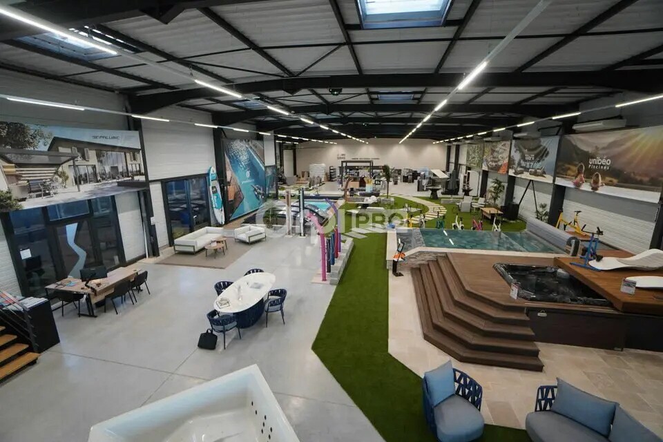 Local commercial dans Dole à louer Photo intérieure– Image 1 sur 7