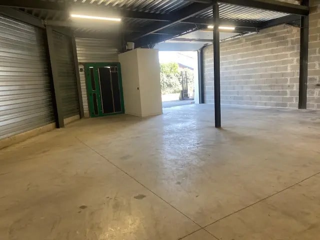 Local d’activités dans Mions à louer - Photo intérieure – Image 3 sur 5