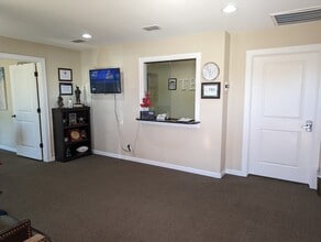 112 SW HK Dodgen Loop, Temple, TX à louer Hall d’entrée– Image 1 sur 3