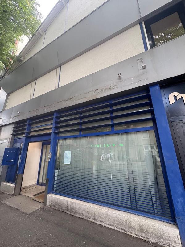 Plus de détails pour Local commercial à vendre