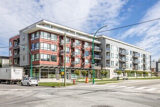 Plus de détails pour 18811 72 Ave, Surrey, BC - Logement à vendre