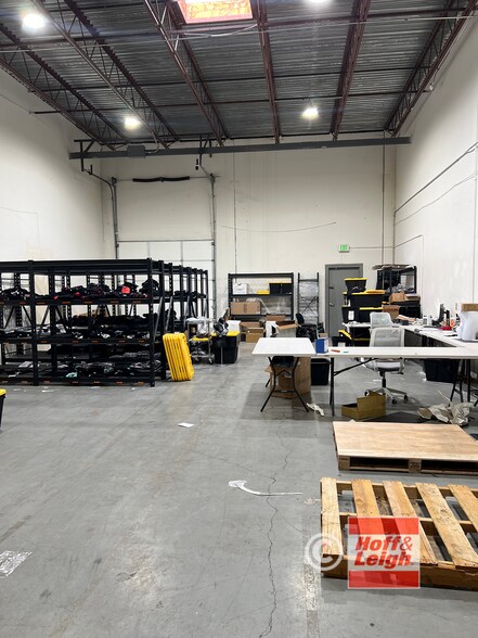 3370 N Peoria St, Aurora, CO à louer - Photo de l’immeuble – Image 3 sur 5