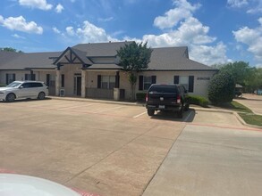 2609 Sagebrush Dr, Flower Mound, TX à louer Photo de l’immeuble– Image 1 sur 1