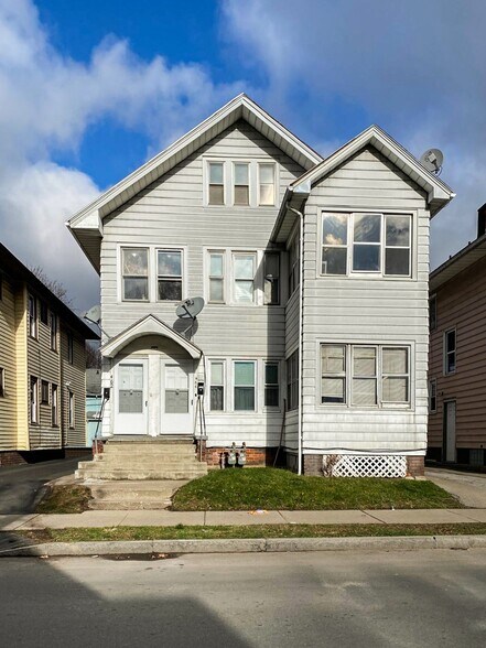 5 property Multi-family portfolio portefeuille de 5 biens à vendre sur LoopNet.fr - Photo de l’immeuble – Image 1 sur 4