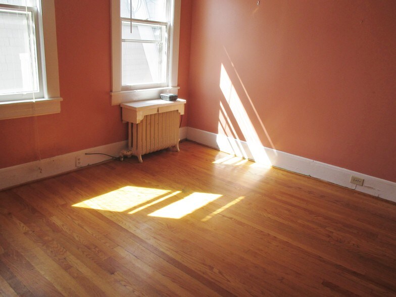 1313 Maple Ave SW, Roanoke, VA à vendre - Photo de l’immeuble – Image 2 sur 13