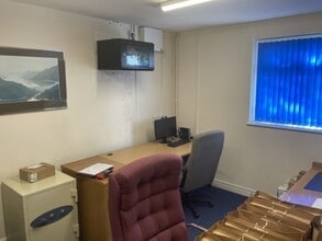 149B Bawtry Rd, Rotherham à louer Photo intérieure– Image 2 sur 3
