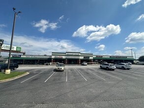 1860 Woodruff Rd, Greenville, SC à louer Photo intérieure– Image 1 sur 2