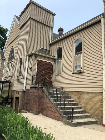 8700 S Emerald Ave, Chicago, IL à vendre - Photo de l’immeuble – Image 2 sur 7