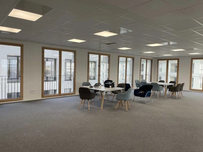 Bureau dans Nantes à louer - Photo de l’immeuble – Image 3 sur 9