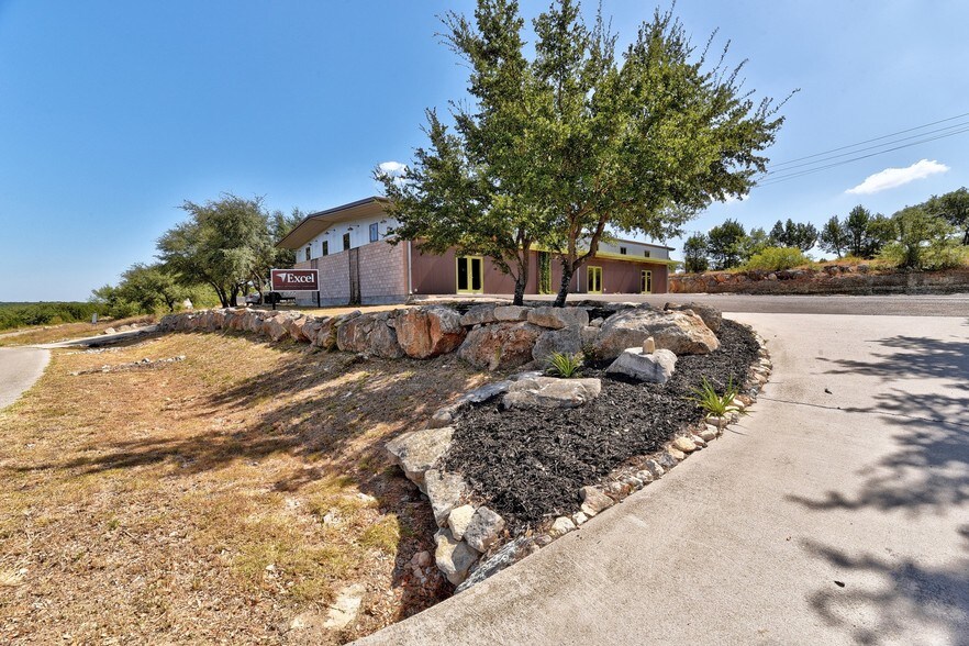 22000 Odell Fairway Trl, Spicewood, TX à louer - Photo principale – Image 2 sur 24