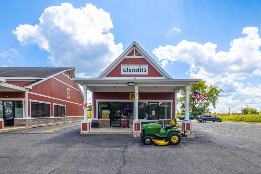 3103 Il Route 176, Crystal Lake, IL à vendre - Photo de l’immeuble – Image 2 sur 10