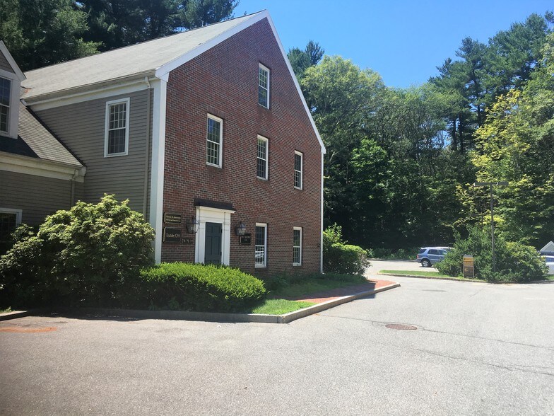 71-77 Junction Sq, Concord, MA à louer - Autre – Image 2 sur 11