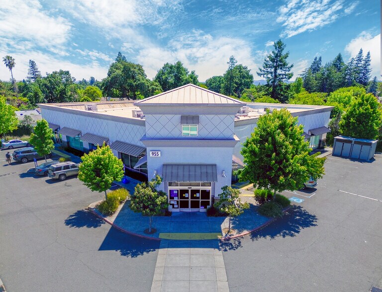 955 Stony Point Rd, Santa Rosa, CA à vendre - Photo de l’immeuble – Image 1 sur 6