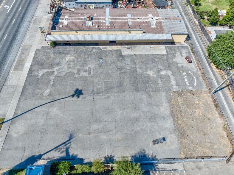 1312 Robertson Blvd, Chowchilla, CA à vendre - Photo de l’immeuble – Image 3 sur 24