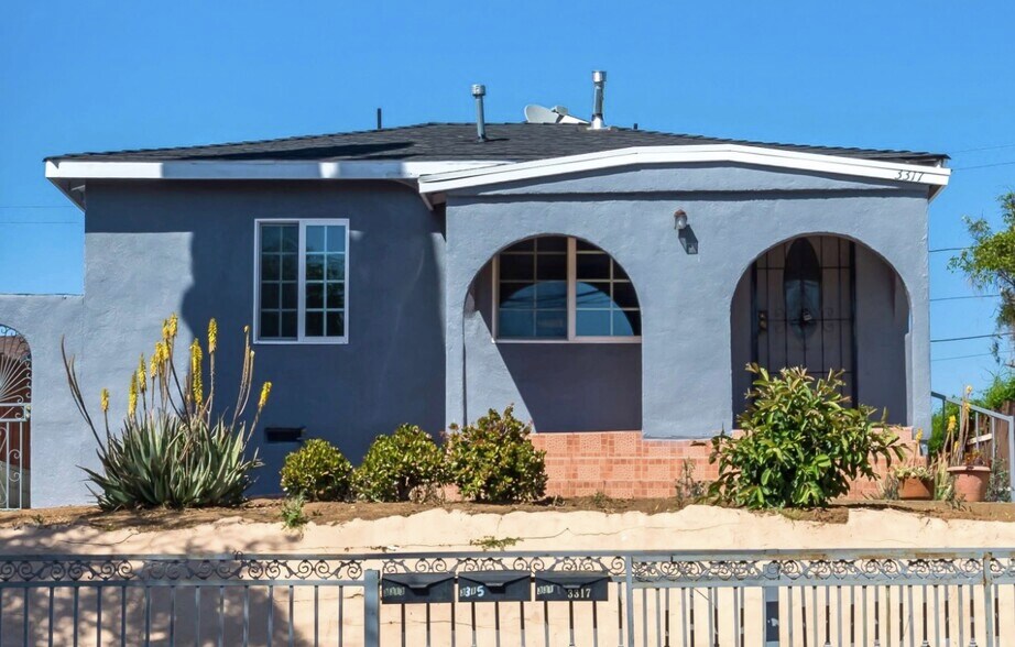 3317 E 8th St, Los Angeles, CA à vendre - Photo principale – Image 1 sur 31