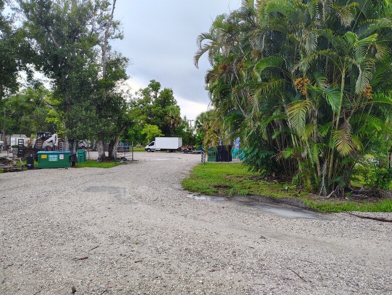 5327 St. Lucie Blvd, Fort Pierce, FL à vendre - Photo de l’immeuble – Image 2 sur 2