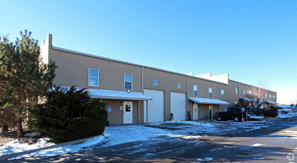 21 Bisbee Ct, Santa Fe, NM à vendre - Photo de l’immeuble – Image 2 sur 23