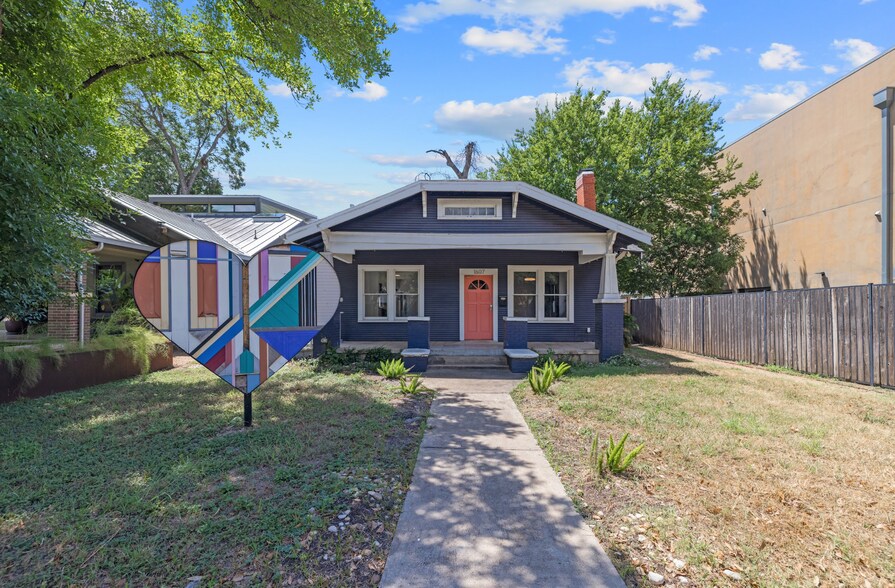 1607 E Cesar Chavez St, Austin, TX à vendre - Photo de l’immeuble – Image 2 sur 8