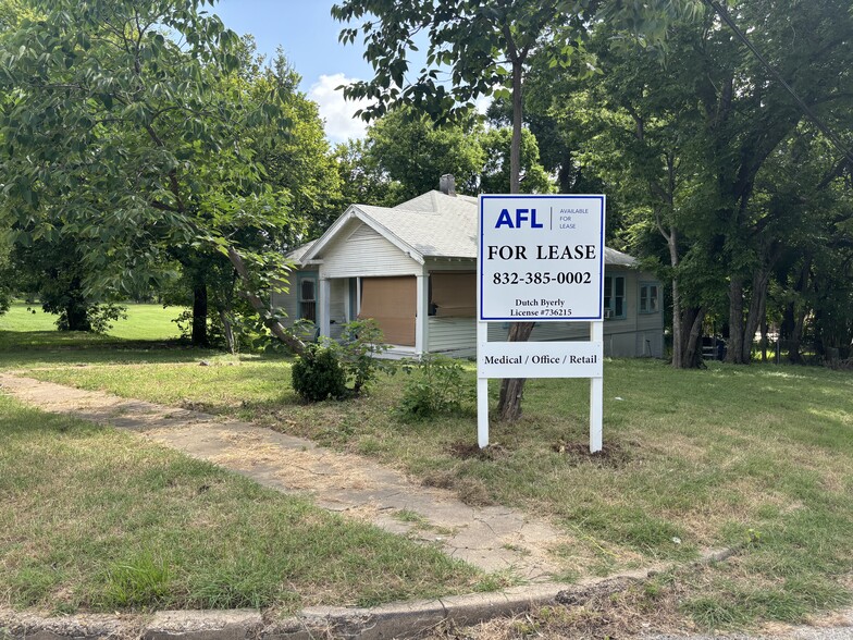 1402 Englewood Rd, Dallas, TX à louer - Photo principale – Image 1 sur 4