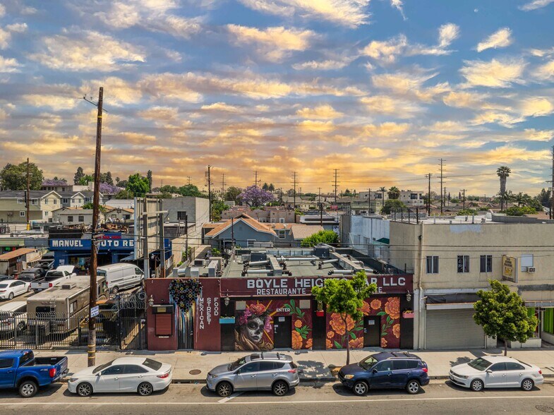 3717-3719 Whittier, Los Angeles, CA à vendre - Photo de l’immeuble – Image 1 sur 16