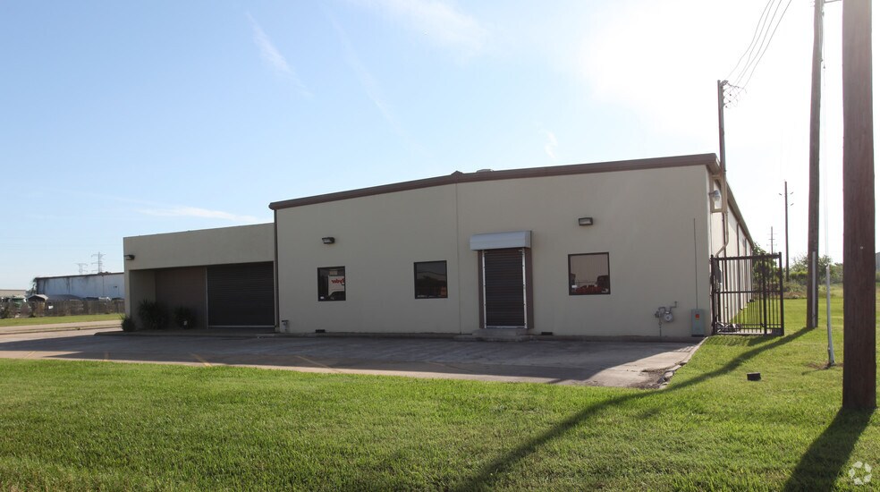 11519 S Petropark Dr, Houston, TX à vendre - Photo de l’immeuble – Image 1 sur 4