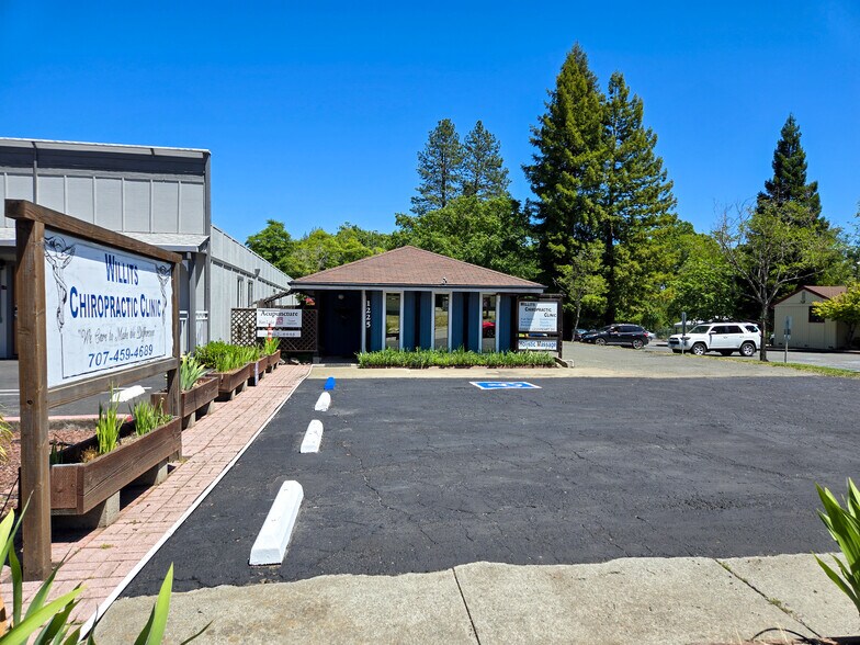 1225 S Main St, Willits, CA à vendre - Photo de l’immeuble – Image 2 sur 24