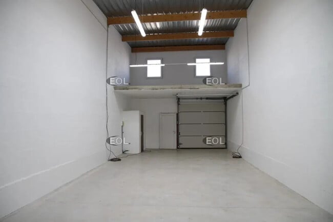 Plus de détails pour Industriel/Logistique à vendre